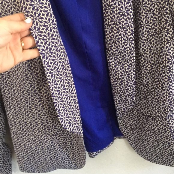 LOFT blue floral blazer - Picture 4 of 4